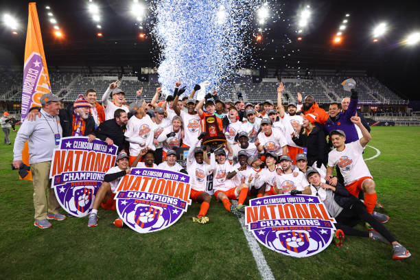 与各个俱乐 与各个俱乐